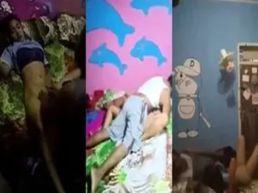 Dokumentasi Gadis Lampung Cantik Bersantai Kasur poster