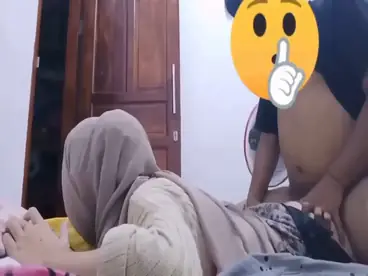 Ukhti Hijab Cantik Pasrah Servis Pijat Kasur poster